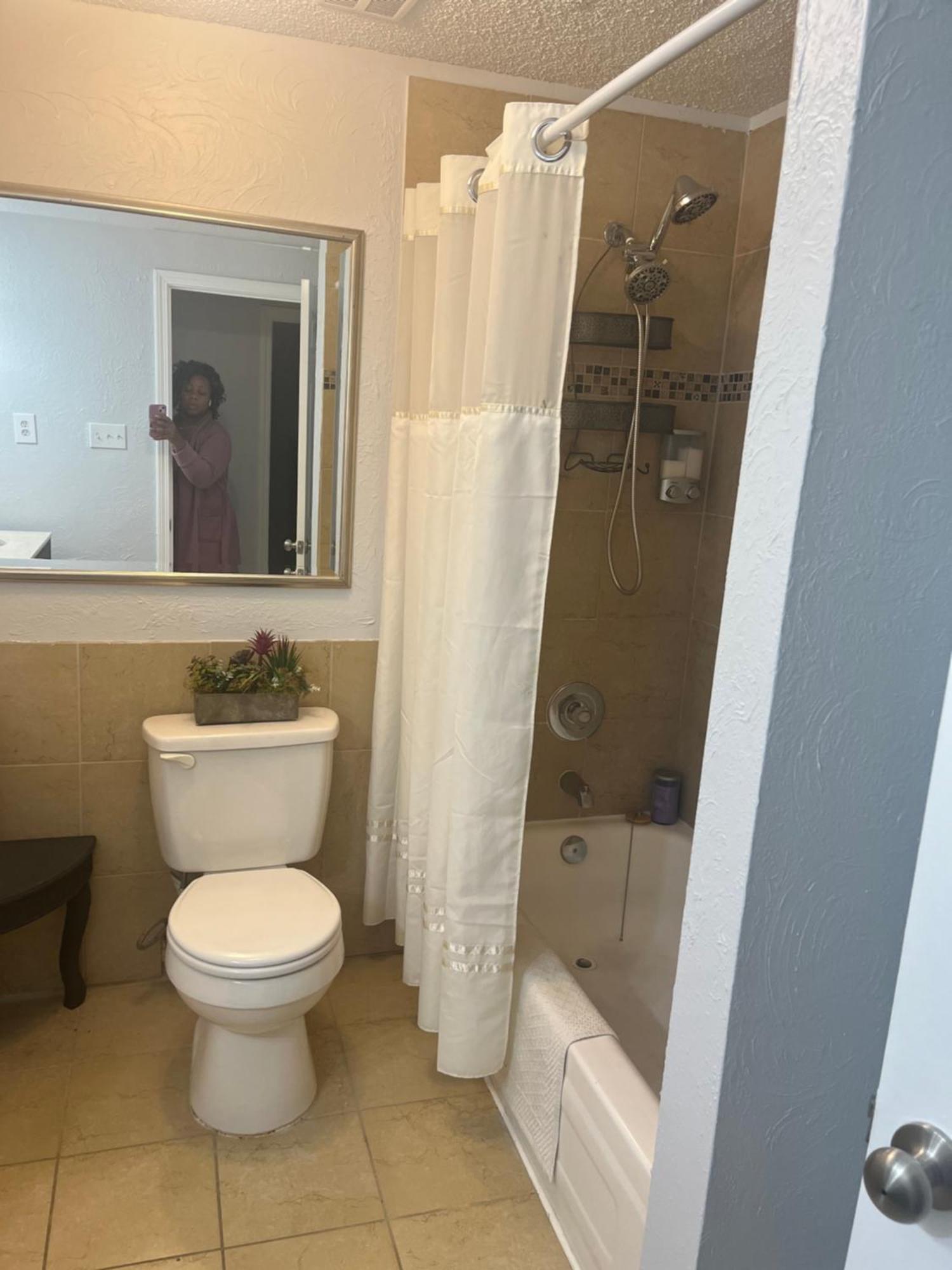Jolly Accommodations & Suite-Sleeps 10 ممفيس المظهر الخارجي الصورة